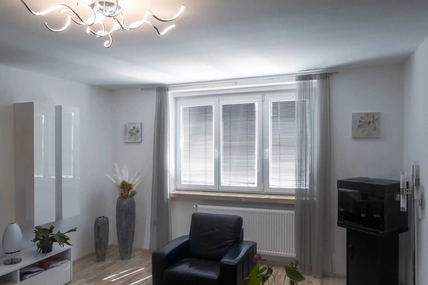 Druckwelt - Tuncay Denizci, Qualitätsjalousie Isotra System HIT II, ​​Referenz