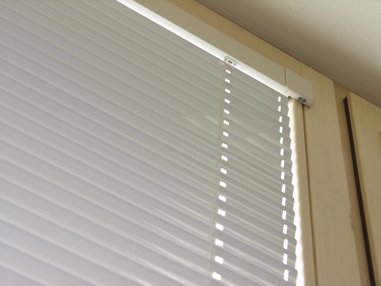 Druckwelt - Tuncay Denizci, Solarjalousie-Referenz